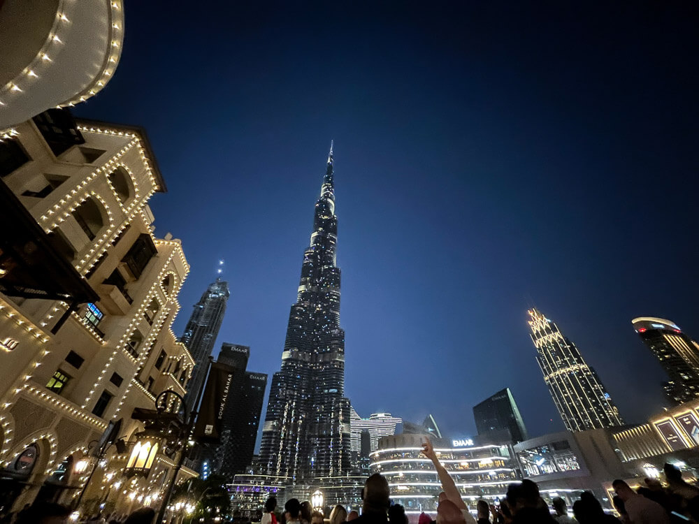 pros and cons of living in dubai