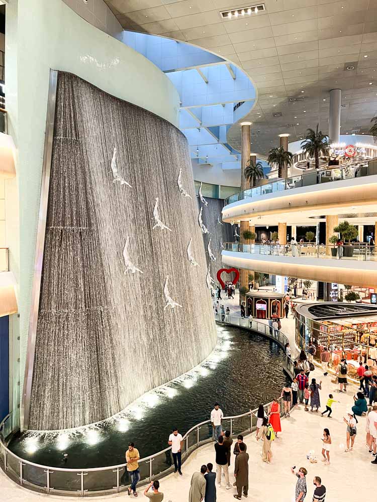 Dubai Mall Waterfall
Attractions in Dubai Mall
Dubai Mall Attractions